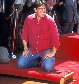 1993-06-28-Hand-And-Footprints-Ceremony-At-Manns-Chinese-Theater-024.jpg