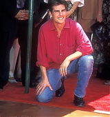 1993-06-28-Hand-And-Footprints-Ceremony-At-Manns-Chinese-Theater-032.jpg