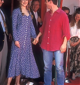 1993-06-28-Hand-And-Footprints-Ceremony-At-Manns-Chinese-Theater-072.jpg