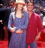 1993-06-28-Hand-And-Footprints-Ceremony-At-Manns-Chinese-Theater-073.jpg