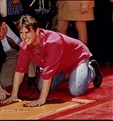 1993-06-28-Hand-And-Footprints-Ceremony-At-Manns-Chinese-Theater-077.jpg