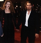 1994-11-09-Interview-With-The-Vampire-Los-Angeles-Premiere-0018.jpg
