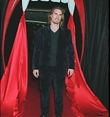 1994-11-09-Interview-With-The-Vampire-Los-Angeles-Premiere-0022.jpg