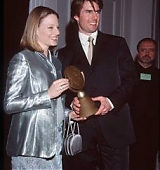 1998-04-17-Huston-Award-Honoring-Tom-Cruise-for-Artists-Rights-020.jpg