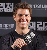 jack-reacher-south-korea-press-jan10-2013-011.jpg