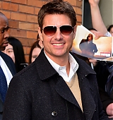 candids-outside-daily-show-with-jon-steward-april16-2013-008.jpg
