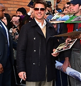 candids-outside-daily-show-with-jon-steward-april16-2013-019.jpg