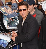 candids-outside-daily-show-with-jon-steward-april16-2013-025.jpg