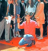 1993-06-28-Hand-And-Footprints-Ceremony-At-Manns-Chinese-Theater-004.jpg