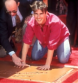 1993-06-28-Hand-And-Footprints-Ceremony-At-Manns-Chinese-Theater-036.jpg
