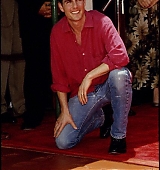 1993-06-28-Hand-And-Footprints-Ceremony-At-Manns-Chinese-Theater-079.jpg