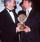 1998-04-17-Huston-Award-Honoring-Tom-Cruise-for-Artists-Rights-024.jpg