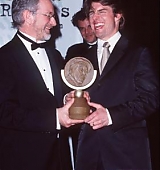 1998-04-17-Huston-Award-Honoring-Tom-Cruise-for-Artists-Rights-025.jpg