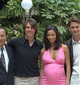2000-06-29-Mission-Impossible-2-Paris-Photocall-006.jpg