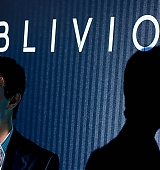 oblivion-rio-mar27-2013-031.jpg