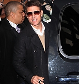 candids-outside-daily-show-with-jon-steward-april16-2013-065.jpg