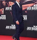 jack-reacher-berlin-premiere-21-2016-031.jpg