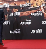 jack-reacher-berlin-premiere-21-2016-081.jpg