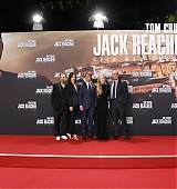 jack-reacher-berlin-premiere-21-2016-331.jpg