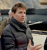 Mission-Impossible-Fallout-Behind-The-Scenes-1060.jpg