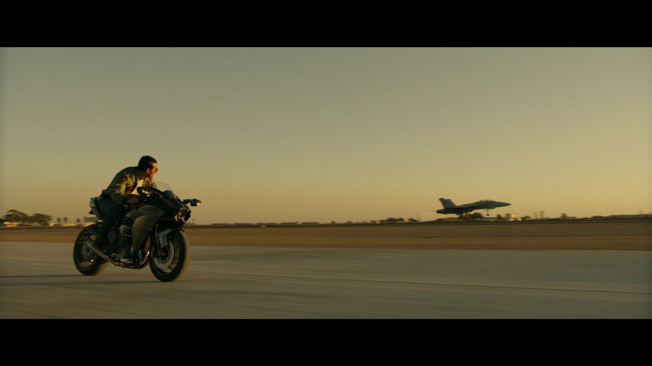 Top-Gun-Maverick-Trailer1-Caps-242.jpg