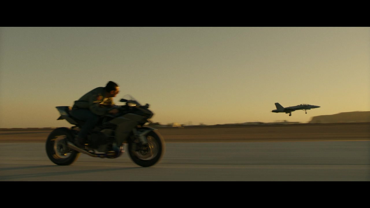 Top-Gun-Maverick-Trailer1-Caps-263.jpg
