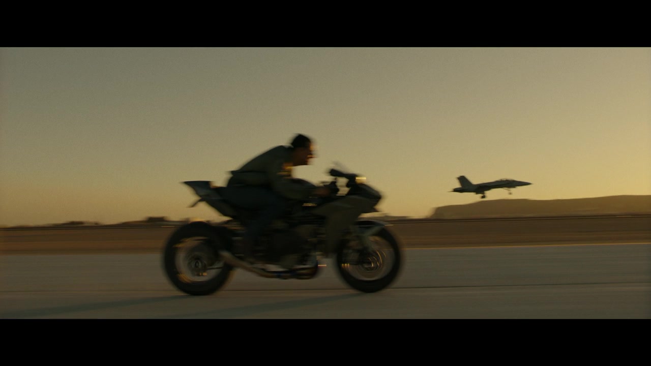 Top-Gun-Maverick-Trailer1-Caps-270.jpg