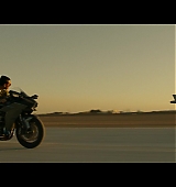 Top-Gun-Maverick-Trailer1-Caps-258.jpg