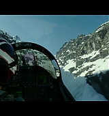 Top-Gun-Maverick-Trailer1-Caps-337.jpg