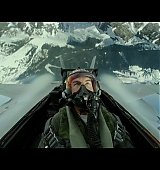 Top-Gun-Maverick-Trailer1-Caps-378.jpg