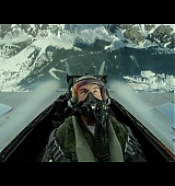 Top-Gun-Maverick-Trailer1-Caps-379.jpg