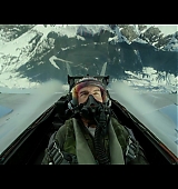 Top-Gun-Maverick-Trailer1-Caps-380.jpg